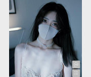 p站人气王《hongkongdoll》11月最新私拍