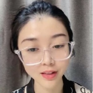 虎牙网红-御姐范眼镜妹白特写