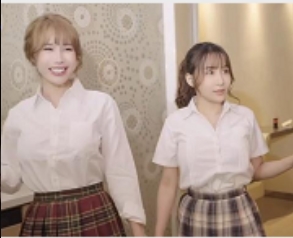 《辛尤里》和闺蜜搭乘诸葛木马+