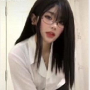 抖音网红小羊皮皮虾的顶级反差婊