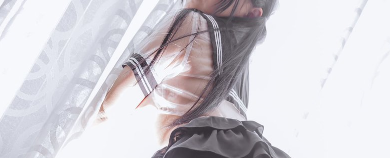 网红青木小荷的自拍作品