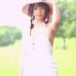 女神级内衣模特Ja失眠ineJ室外出水视频