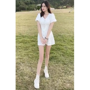 高颜值学生薛翊宁的互动图泄密事件