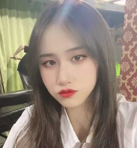 高颜值学生薛翊宁的互动图泄密事件