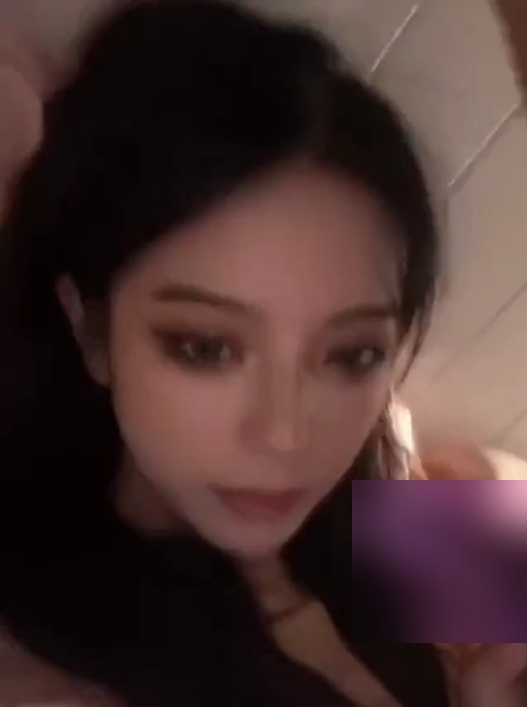 自行打包的227个小视频合集，包含嘴艺和用口场景，文件大小为7G，可通过百度秒传下载。