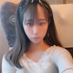 商品高铁美女展示精选漂亮馒头翘挺1.2G/3V度盘