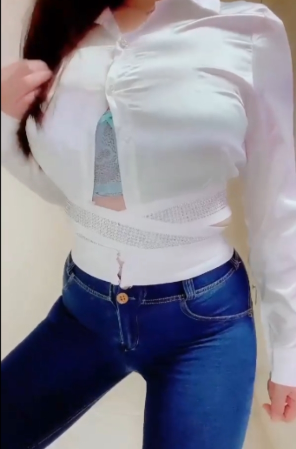 限时特惠百万网红安妮朵朵最新定制视频6部完整版，仅需3000元！快来下载！