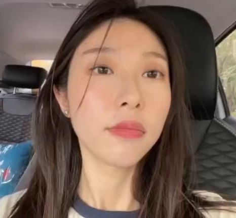 杭州美女赵欢超精品自拍视频