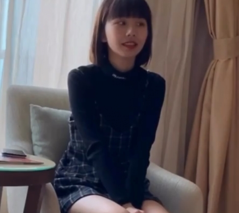 漂亮国人沉沦妹子1v200m百度盘