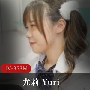 地铁上的麻瓜豆豆新人女星尤莉在噼里啪啦中表现出色