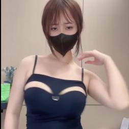 推特女神桃柒柒(奈奈)VIP抖馒头舞蹈视频生活照身材颜值TOP玩具作品30个视频304M收藏下载