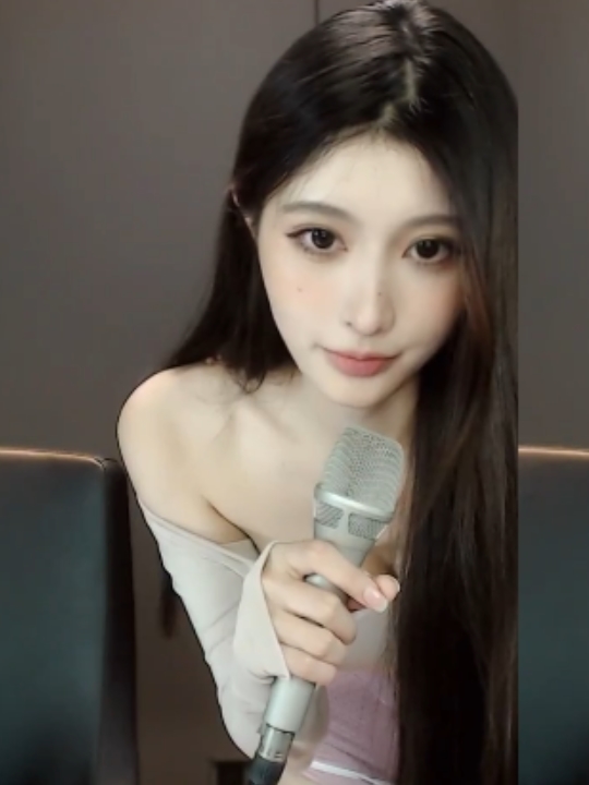 虎牙主播环星晴子7月直播热舞原版30V2.25G百度云搬运