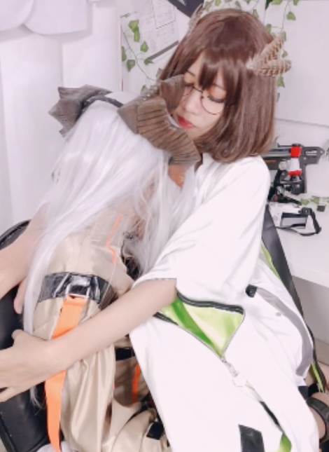 明日方舟cos铝铜视频9v+593M下载百度盘