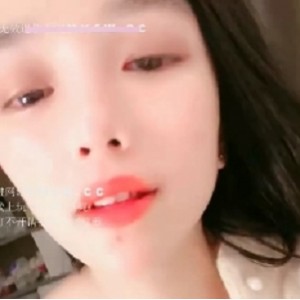 性感女神烈焰红唇裤裤，翘臀多毛骚bi百度盘