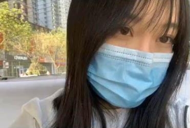 神秘浮力姬:高价定制露脸视频合集