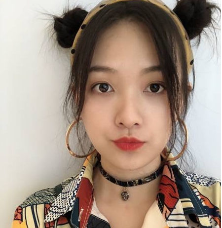 引起轰动，让更多人认识这位靓妹石高慧。