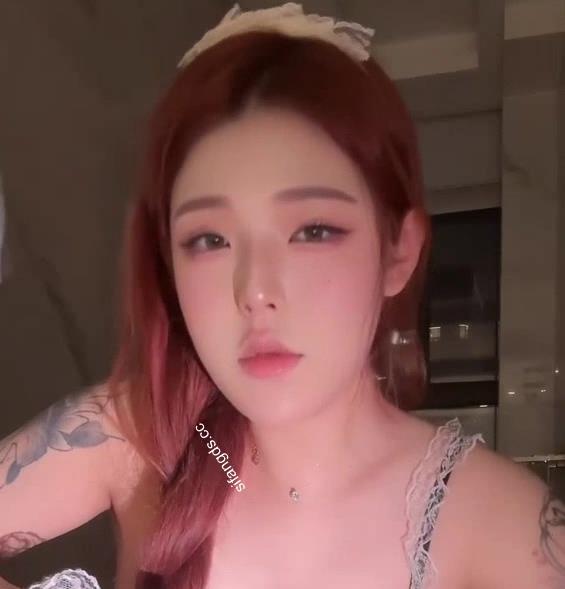 露脸小姐姐TS自拍总时长26分钟！高能预警，粉丝狂热，颜值超百分之90！