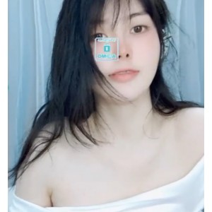 32v44.8g大罩杯胖臀Sweet-QiQi，网络世界的魅力诱惑