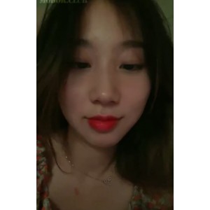 “青春学生妹子撩骚叔叔：父母不知的闺房秘密[1v+850m][百度盘]”