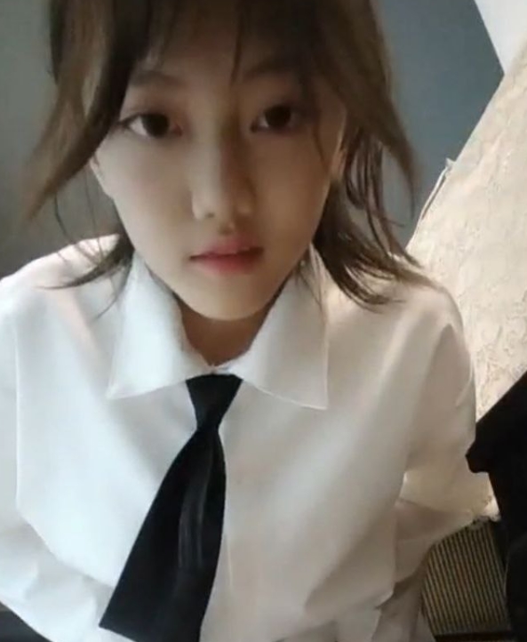 叛逆富二代贺子涵黄播视频打包12P45V+14.8G,突然退网引发热议