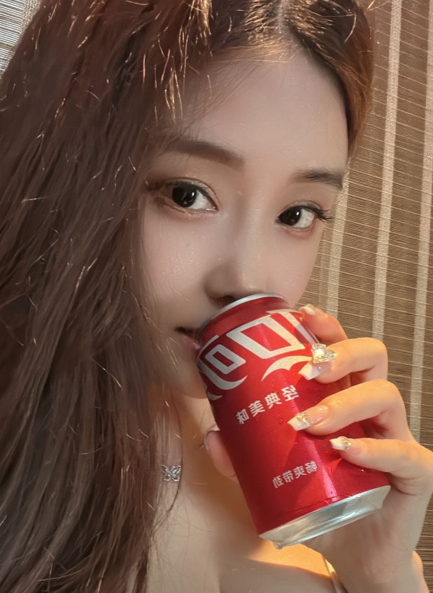 抖音御姐奶雯作品原图+维密圈全集NpNV+800MB百度盘购买