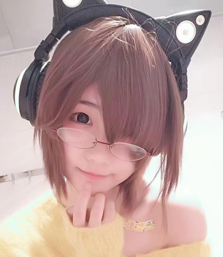 微博cos女神曉美媽白玫瑰黑套合集5G视频数量众多