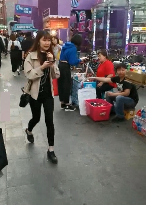 达叔街头涂鸦视频合集，大小2.7G