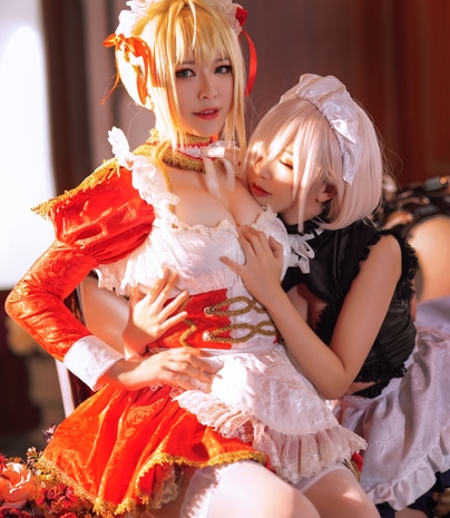 高颜值御姐COSER半半子福利姬视频照片合集