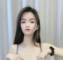 性感吊带丝袜扭腰摆臀，玻璃棒互动震动视频1V+1.5GB[百度盘]