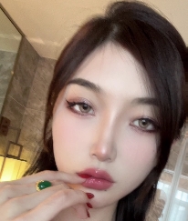 都充满了真诚和温暖的情感。想要一窥这位视频主播的真实一面，赶紧下载观看吧！[转载搬运]脸红Dearie微密圈视图合集[961p17v+2.84g][多种下载方式]