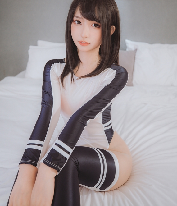 神楽坂真冬《水之形2》150P2V，853MB高清视频