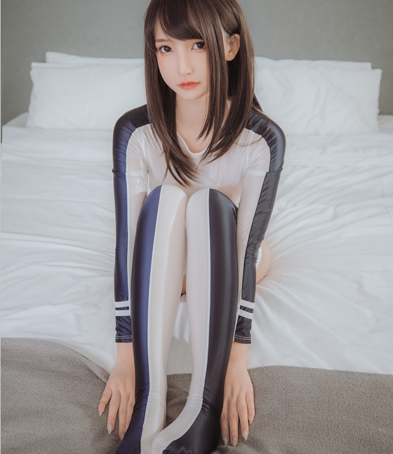 神楽坂真冬《水之形2》150P2V，853MB高清视频