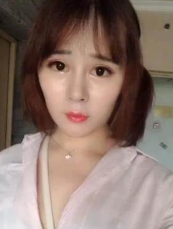 绅士女神张思妮TS视频资源合集,22.4G优质收藏,夫妻商场露户外展示,身材美腿惹人心动