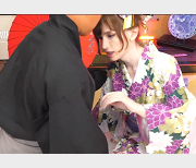 岛国超人气TSCDMimi最新作品1V2.5G，白人TS精彩表现，那地方无保护进入