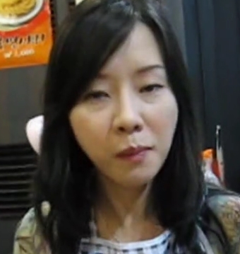 韩G银行女职员搭讪领导上位互动视频曝光8四人游+1V900mb