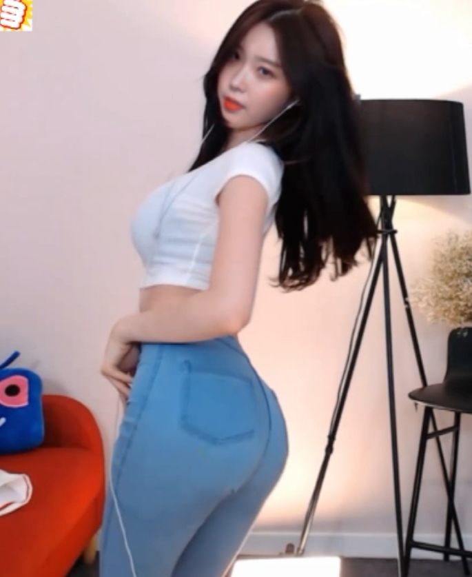 韩娱群星脱衣+舞台合集，IULisa四她程潇跳舞惊艳表演，视频36张图片300MB百度盘