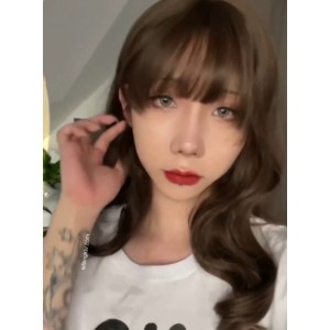 TS主播十六夜淚粉丝福利合集：4V/1208P/3GIF/2.23G，17秒视频，外貌清秀气质不凡！