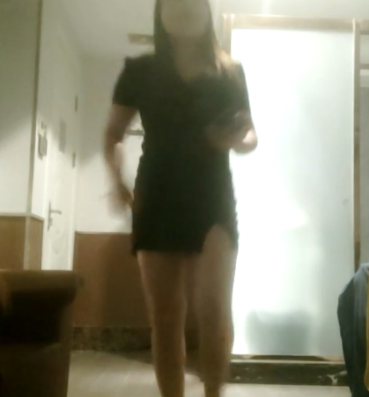 凯迪拉克足浴按摩会所4.10新更视频曝光，漂亮师傅被袭被互动，2.50GB+11v