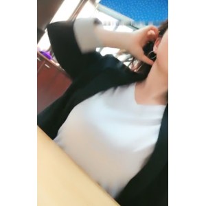 《H罩杯大罩杯实习生上班小秀》-迅雷BT，影片421MB无圣光