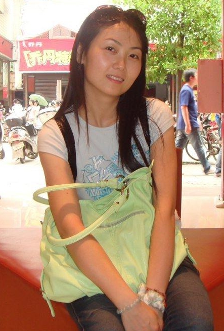 经典收藏：柳州艳门莫菁11v8.97g视频珍品，百度链接增加