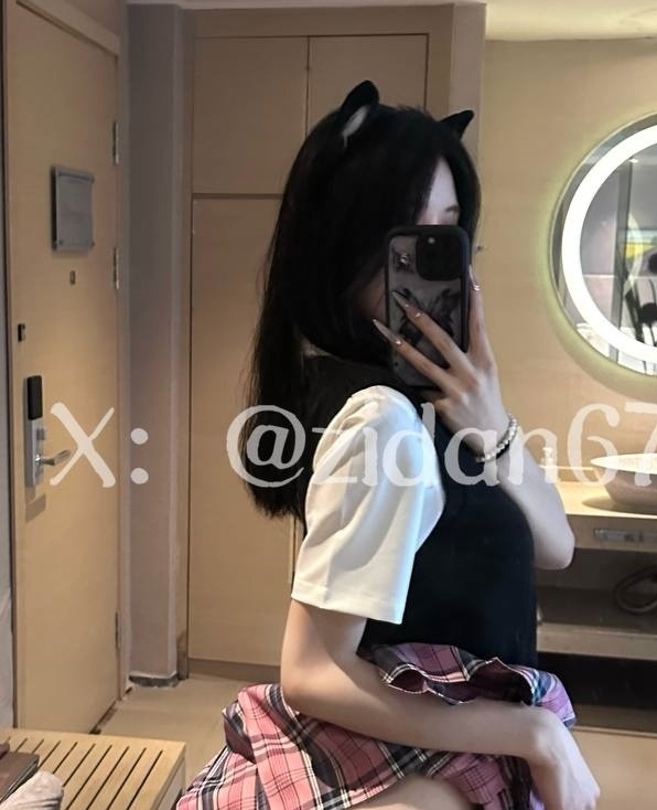 紫蛋：光“阴”反差女神，16v2.8g视频收藏369，新增6v惊艳登场