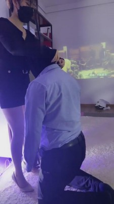 杭州冰琳:双s女王惩罚bf7114,口水喂食,重度耳光,踢裆,63分钟视频