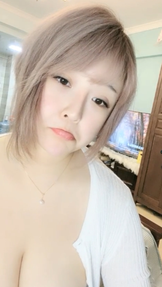 猪猪小宝私拍直播合集[46g大容量][百度盘]