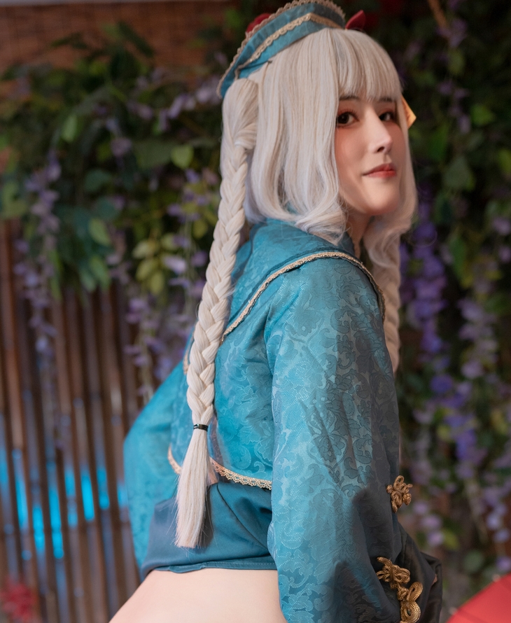 鹿八岁合集：尺度作品收藏，黑暗护士系列，百度ED2K火爆热卖