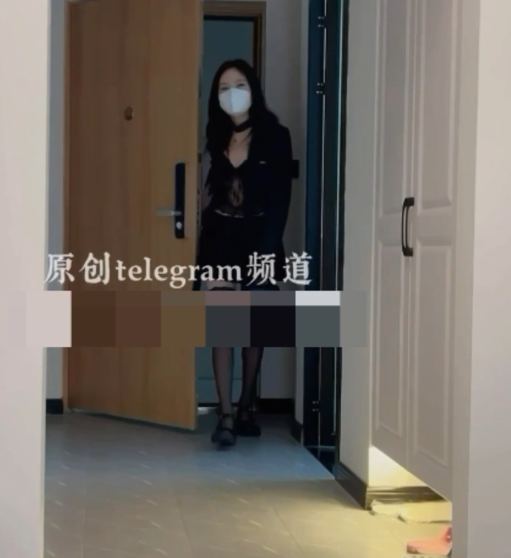 题材。总的来说,“Looks19大神真实约会纪录”系列视频是一部不可多得的收藏佳作,让人仿佛置身于现实生活中的约会场景,感受到真挚的情感交流。