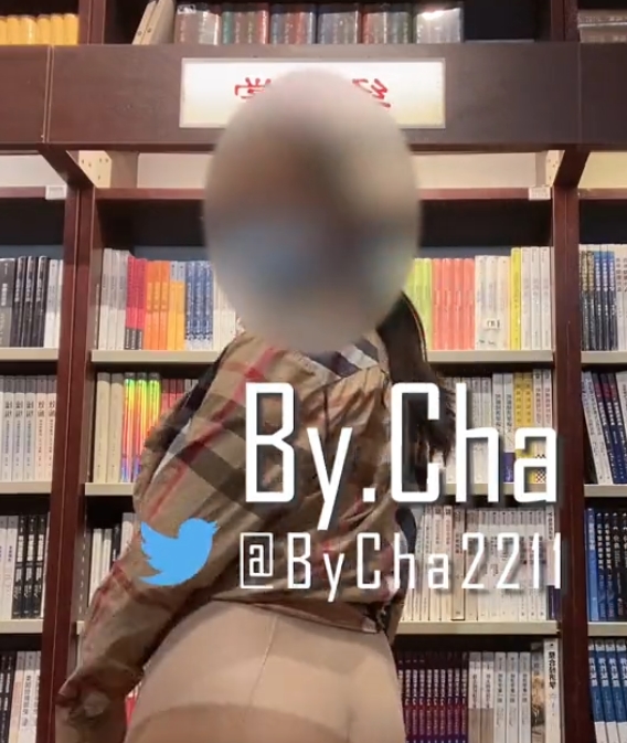 展现了自己的魅力和幽默感，吸引了众多粉丝的关注。这36g的视频合集不仅是一份珍贵的收藏，也是一次领略户外勾引魅力的机会。快来百度和ed2k平台搜索“查小理户外勾引路人36g合集”，一起加入这场百变七酱的精彩之旅吧！