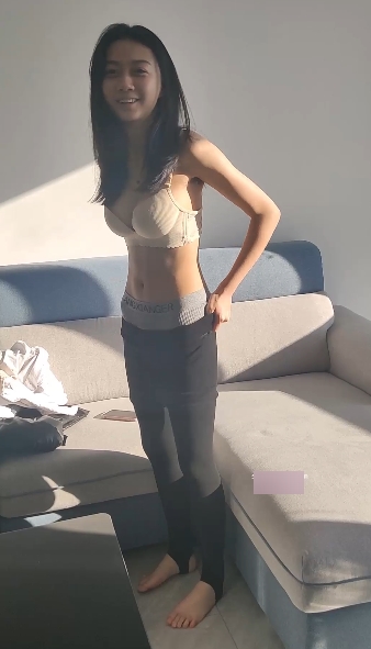 绝版国模刘兵内地人体模特,浮力姬舞蹈功底惊艳身材,怜爱青涩学生妹,绅士必备下载观赏