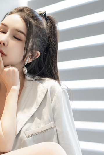 [转载搬运]+李丽莎&amp;潘娇娇++美女百合互磨+[9v91p+2.8G][百度盘]