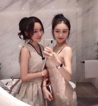 清纯女神晓雅抖音精选合集2V1.3G，自拍作品，精彩评论引发热议！