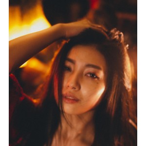 《夏暮光：10部火辣视频，展现诱惑与魅力》